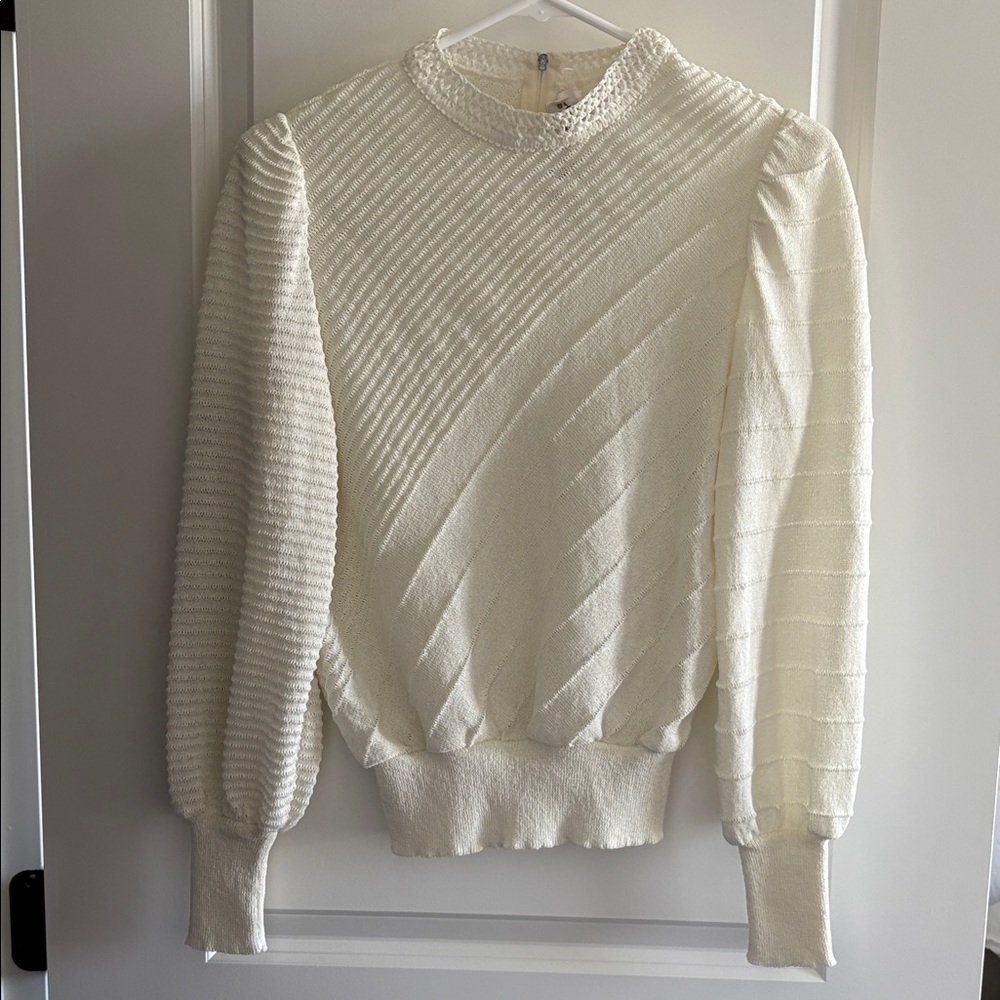 Castleberry vintage Cream Sweater 8